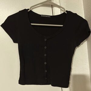 Cute and soft cropped black tee with buttons brandy melville